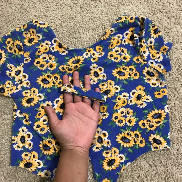 Forever 21 tie top - Picture 3 of 5